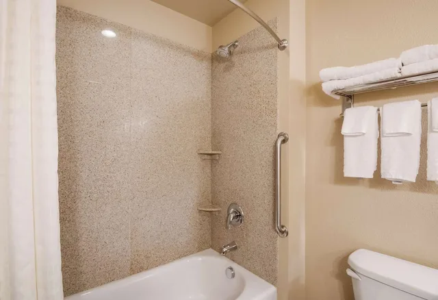 غرفة بسريرين كوين، Best Western Shelby Inn Suites 9/9