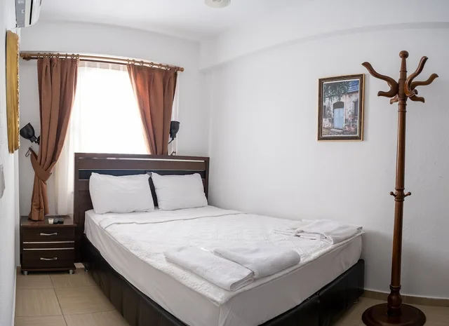 غرفة قياسية بسرير مزدوج، Albatros Hotel 2/3