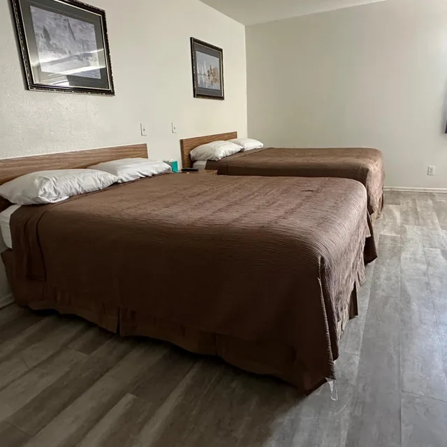 غرفة بسريرين كوين، Jolly Roger Hotel 4/5