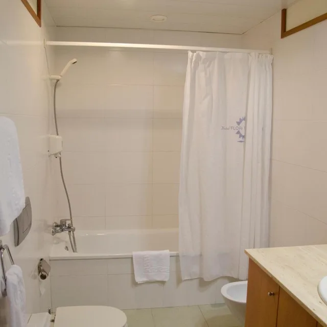 غرفة عائلية، Hotel Flora Parc 9/9