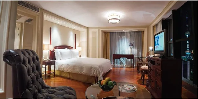 Deluxe, Suite, Sunrise On the Bund 1/2