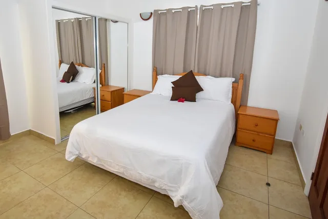 شقة بسريرين كوين بـ3 غرف نوم، Lord Nelson Hotel 1/2