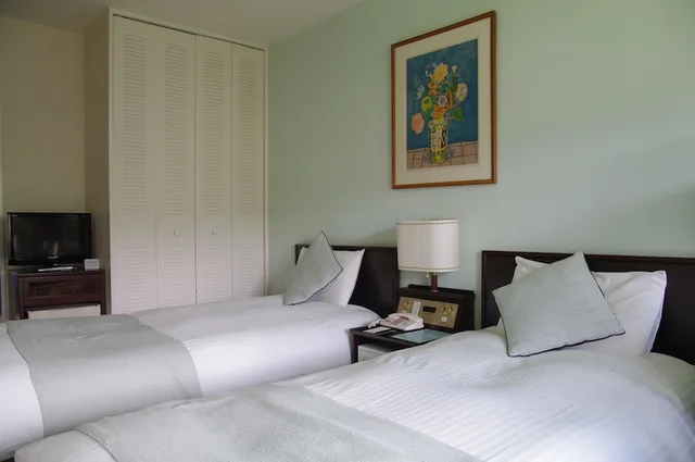 Standard, Twin Beds, East Wing، Manza Prince Hotel 2/2