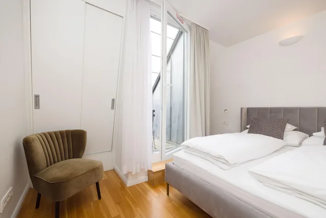 1 Bedroom, Premium, Apartment, Executive Level, Balcony، Rafael Kaiser - Business Apartments 1/9