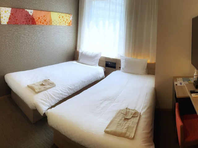 غرفة مفردة بسريرين منفصلين، Henn na Hotel Tokyo Nishikasai 3/3