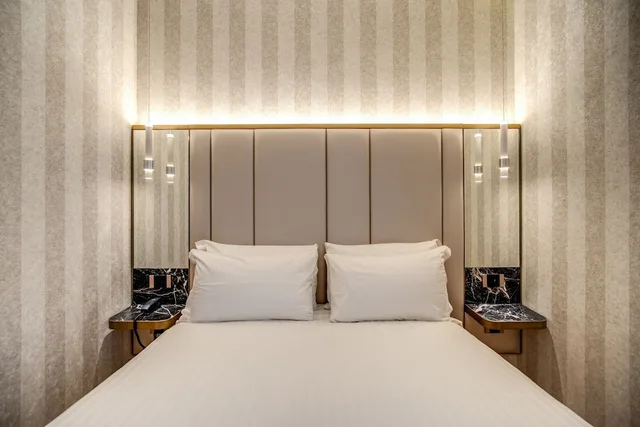 Deluxe, Double Bed, CC Palace Hotel 7/9