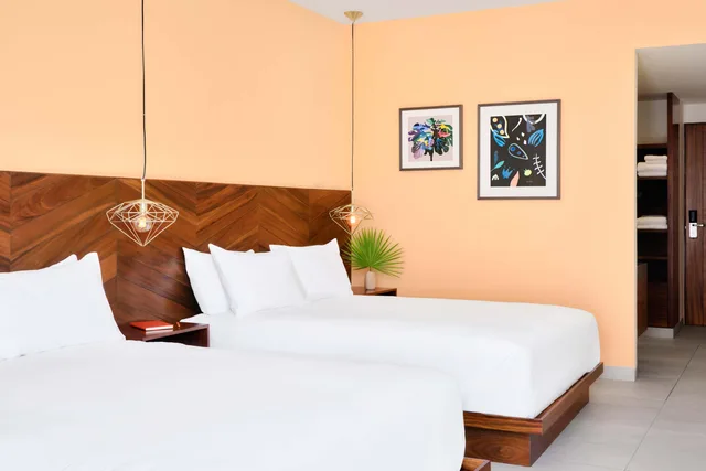 Deluxe, Double Bed, Street View، Calixta Hotel 1/2