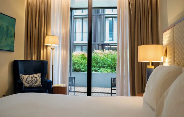 غرفة غراند بسرير كينج، Boeira Garden Hotel Porto Gaia, Curio Collection by Hilton 4/5