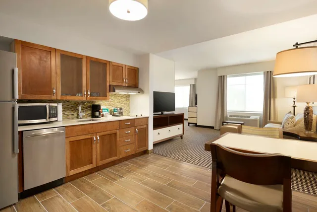جناح استوديو بسرير كينج لذوي الإعاقة، Homewood Suites By Hilton Augusta 3/4