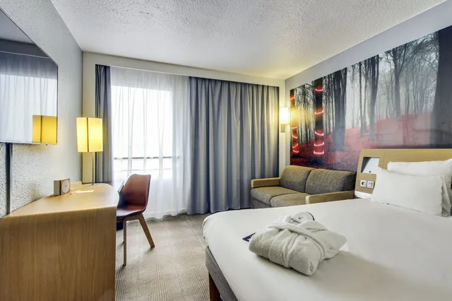 غرفة سوبيريور بسرير مزدوج، Novotel Paris Est 1/10