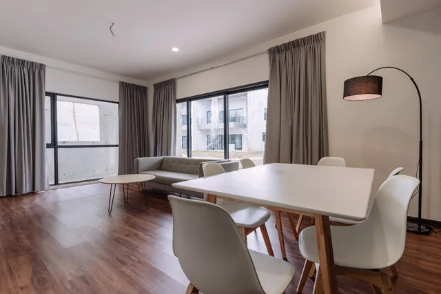 Town House, King and Twin Beds، Roxy Sematan Villa And Townhouse 1/1