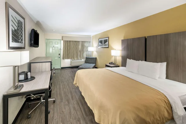 غرفة بسرير مزدوج، Quality Inn Fort Stockton TX 1/5
