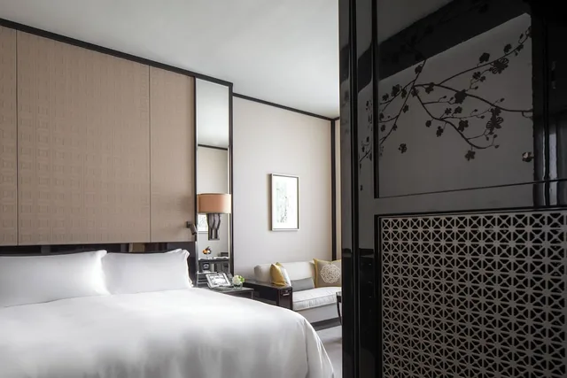 غرفة ديلوكس بسرير كينج، The Peninsula Hong Kong 2/11