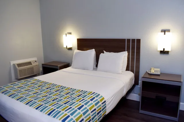 غرفة بسرير كوين، Sand Dollar Inn 3/10