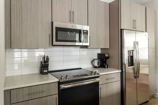 2 Bedrooms, Superior, Apartment, King and Queen Bed, Sofa, Pool Access، Kasa FreeMoreWest Charlotte 3/5