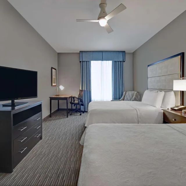 جناح بسريرين كوين مع أريكة لذوي الإعاقة، Homewood Suites By Hilton Hamilton Nj 1/6