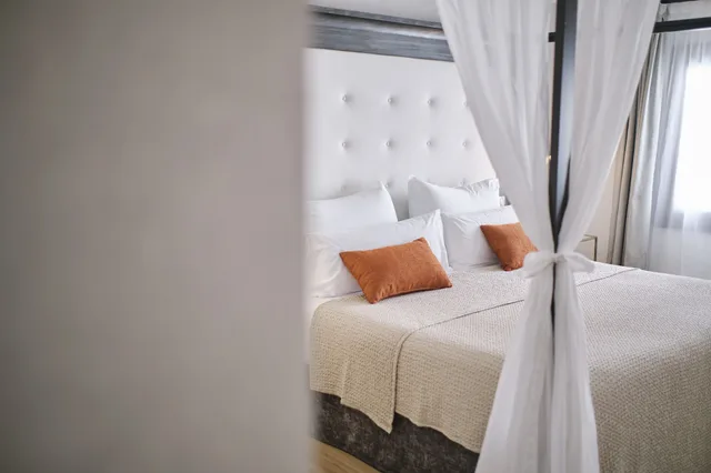 جناح بسرير كينج، Posada Terra Santa 3/7