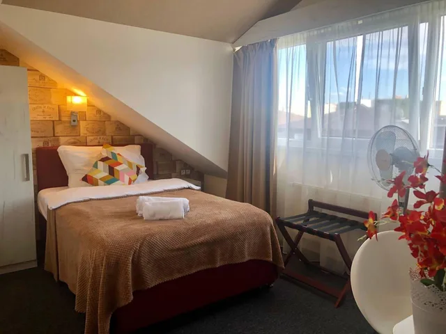 غرفة كلاسيكية مفردة، Hotel Shato 5/20