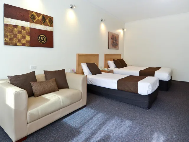 غرفة قياسية بسرير كوين وسرير فردي، Best Western Geelong Motor Inn and Serviced Apartments 3/5
