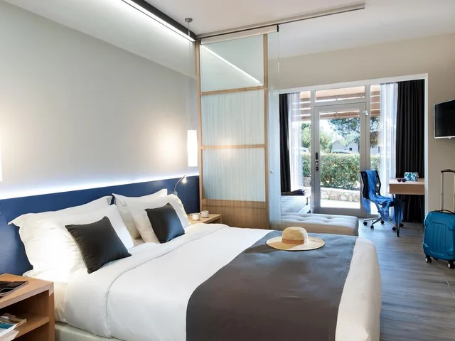 غرفة عائلية ديلوكس، Blue Dolphin Hotel 1/2