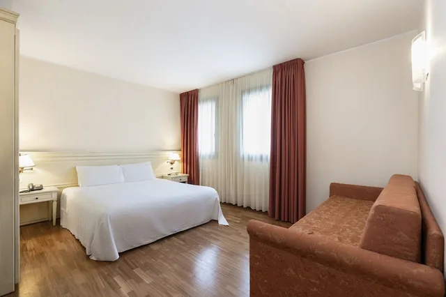 غرفة سوبيريور بسرير كوين مع أريكة، Antico Hotel Alle Acque 2/6