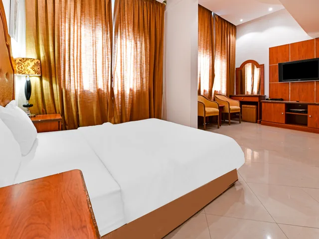 غرفة ديلوكس بسرير كينج، OYO 118 Revira Hotel 6/7