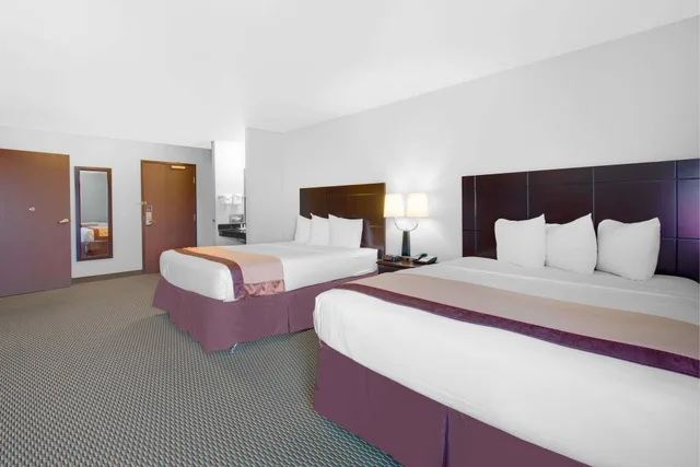 غرفة بسريرين كوين لذوي الإعاقة، Baymont By Wyndham Rapid City 1/5