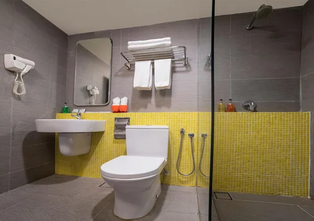غرفة قياسية بسرير مزدوج، Travelodge Georgetown Penang 2/2