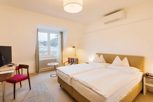 Classic, Double Bed, No Balcony، AT THE PARK HOTEL 4/10