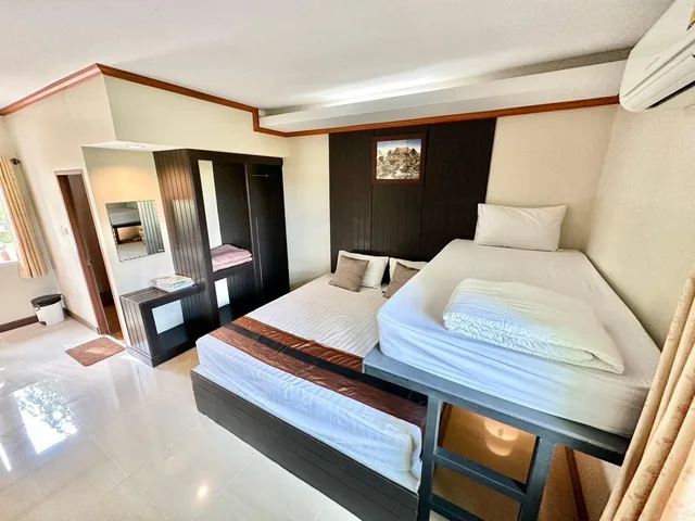 Room, Twin Beds, Green Garden Resort 2/2