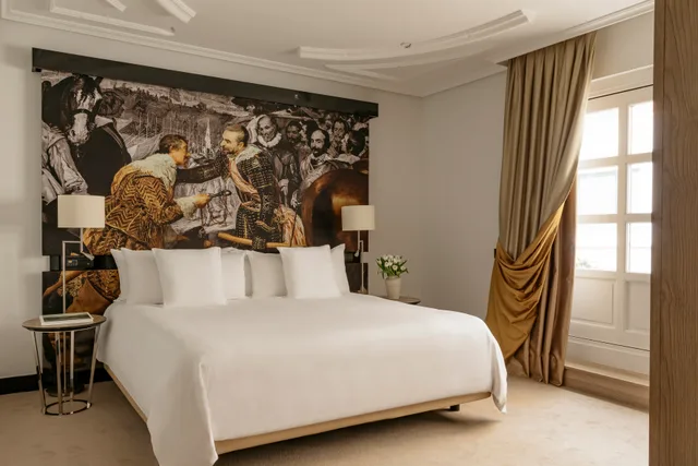 Red Level, Penthouse Suite, Palacio de Los Duques Gran Melia 2/3