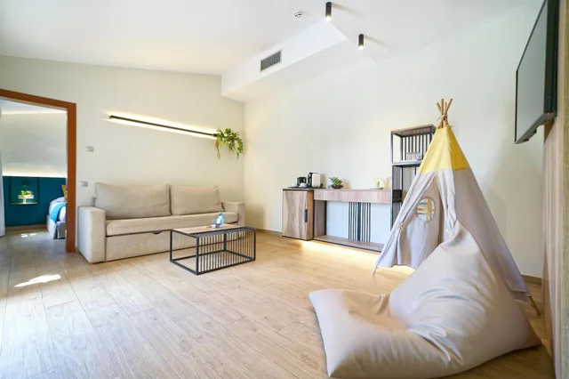 2 Bedrooms, Family Suite, Suites & Villas by Dunas 1/3