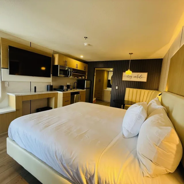 غرفة بسرير كينج، MainStay Suites Victorville - Hesperia 1/5