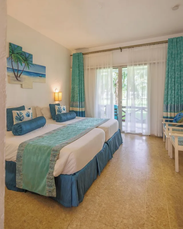 غرفة قياسية بسرير مزدوج بإطلالة على الحديقة، Voyager Beach Resort 2/7