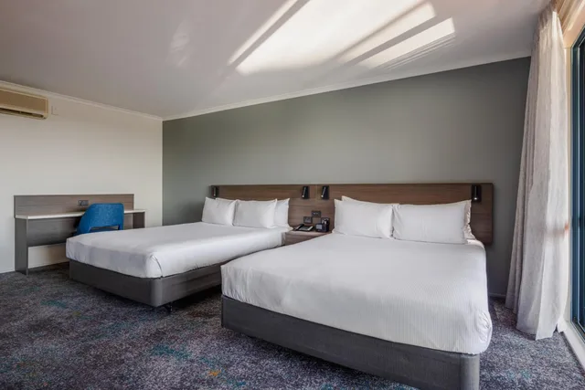 غرفة سوبيريور بسرير مزدوج أو سريرين منفصلين، Heartland Hotel Auckland Airport 11/15