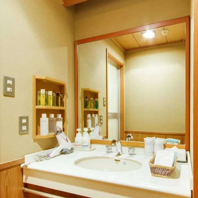 Japanese, Mountain Side, Outdoor Bath، Wakakusa no Yado Maruei 3/3