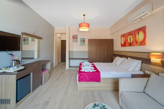 غرفة بسرير مزدوج بإطلالة على البحر، Eden Pyara Hotel Turunc 9/10