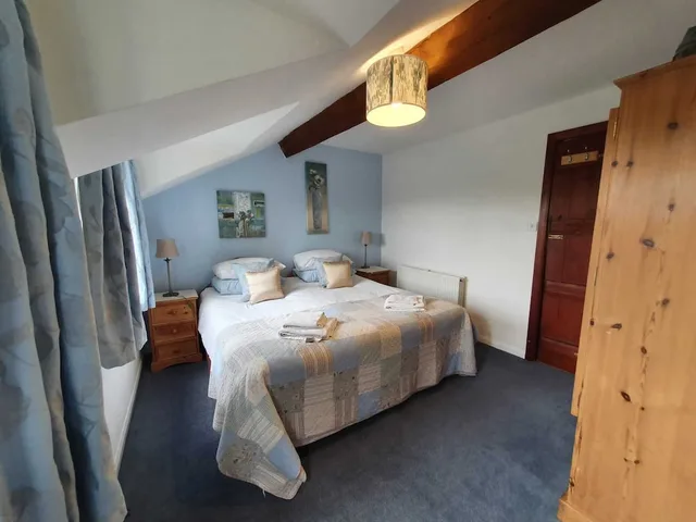 كوخ بستة أسرّة بحمام خاص، Martin Lane Farm Holiday Cottages 4/7