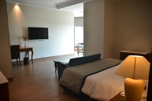 غرفة سوبيريور بسريرين منفصلين، The Lalit Traveller 3/4