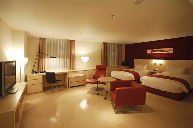 غرفة غراند ديلوكس بسريرين منفصلين مع دخول الصالة، Sapporo Grand Hotel 3/9