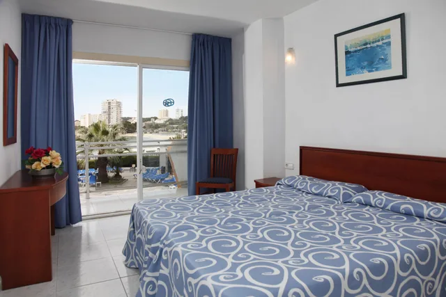 شقة بغرفتي نوم، Suites Roc Portonova 1/3
