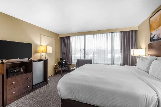 Room, King Bed, Accessible, The Hills Hotel 1/4