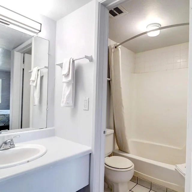 Room, Quadruple, Motel6 Tucson, AZ - East Williams Center 10/10