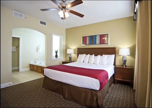 فيلا بسرير كينج وسرير كوين وسريرين مزدوجين بـ3 غرف نوم مع أريكة، Calypso Cay Vacation Villas 2/7