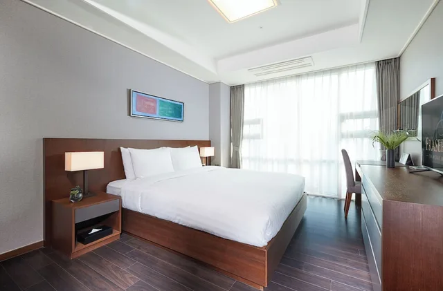 شقة تنفيذية بسرير كينج وسرير كوين بغرفتي نوم، Fraser Place Central Seoul 1/1