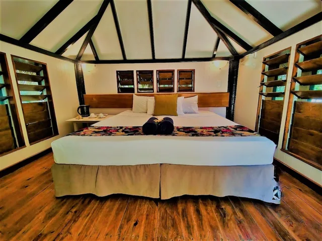 Garden, Bure, Double Bed، Likuri Island Resort Fiji 3/6