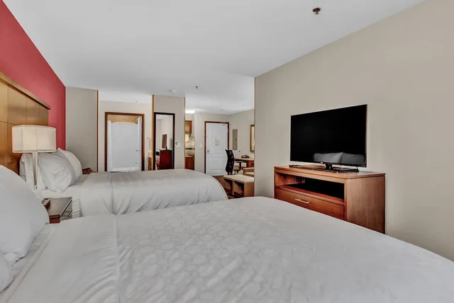 جناح استوديو بسريرين كوين مع أريكة بمطبخ، Staybridge Suites Salt Lake-West Valley City 1/6