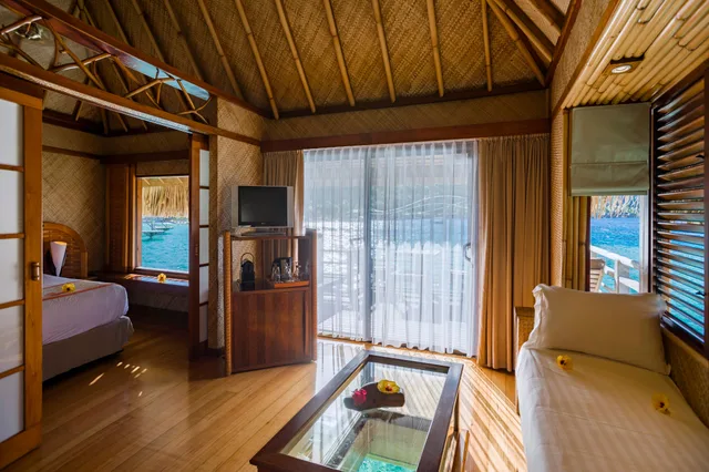 بنغل بإطلالة على الجبل، Intercontinental Bora Bora Le Moana Resort 1/4