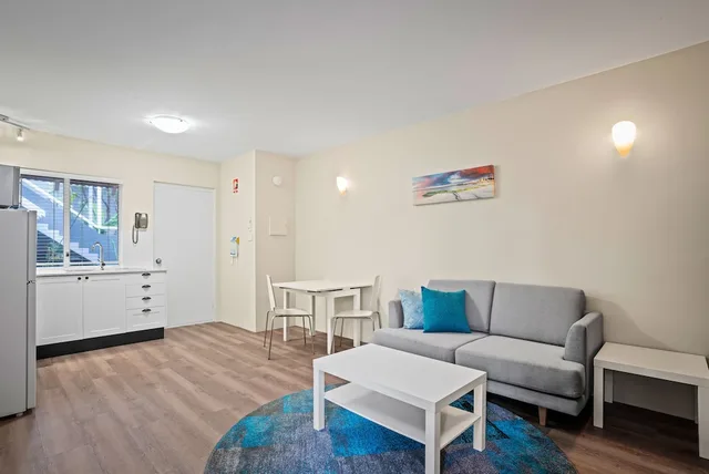 1 Bedroom, Apartment, King Bed, Broadwater Beach Resort Busselton 2/2