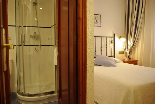 غرفة داخلية مفردة بسرير فردي، Llafranch Hotel 9/9